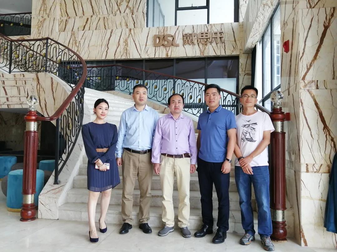 摇钱树娱乐泳池工程,摇钱树娱乐酒店泳池工程
