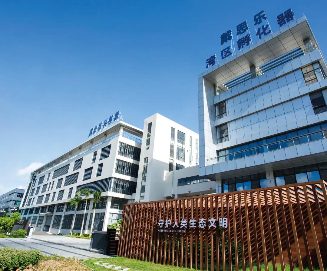 摇钱树娱乐泳池工程,摇钱树娱乐酒店泳池工程