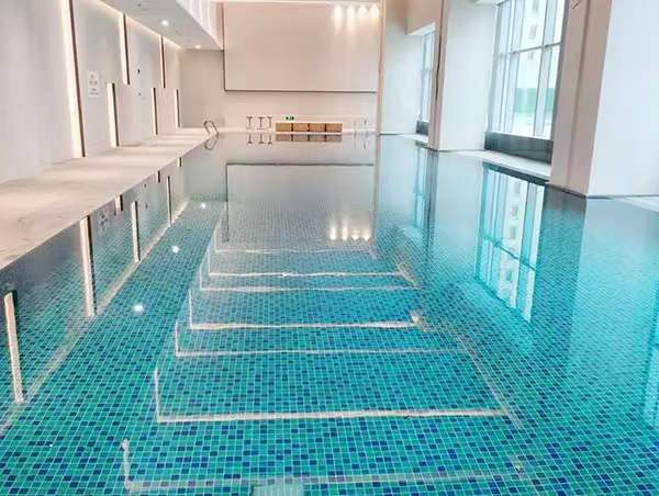 1-23091210210O42 建造游泳池必要哪些设备
